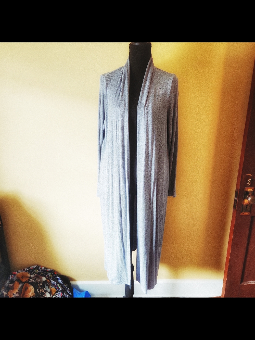 Lisa Rinna Collection Light Gray Long Open-Front Cardigan